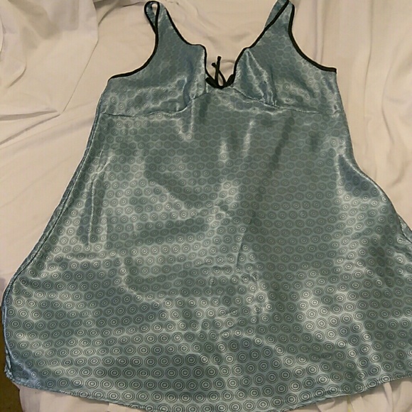 Jones New York ladies slip/ night gown - Picture 3 of 7